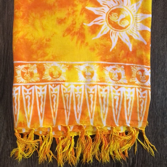 Vintage Sun Beach Sarong - Picture 8 of 12